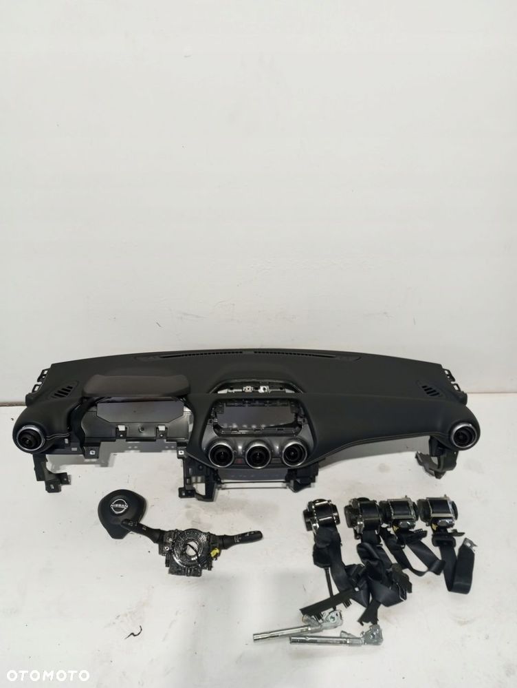 Konsola pulpit deska NISSAN JUKE II F16 - 1