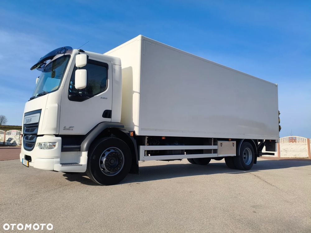 DAF DAF LF 250 / FA 290 / Izoterma / Winda / Holandia / Przebieg 241000 km /18 palet - 36