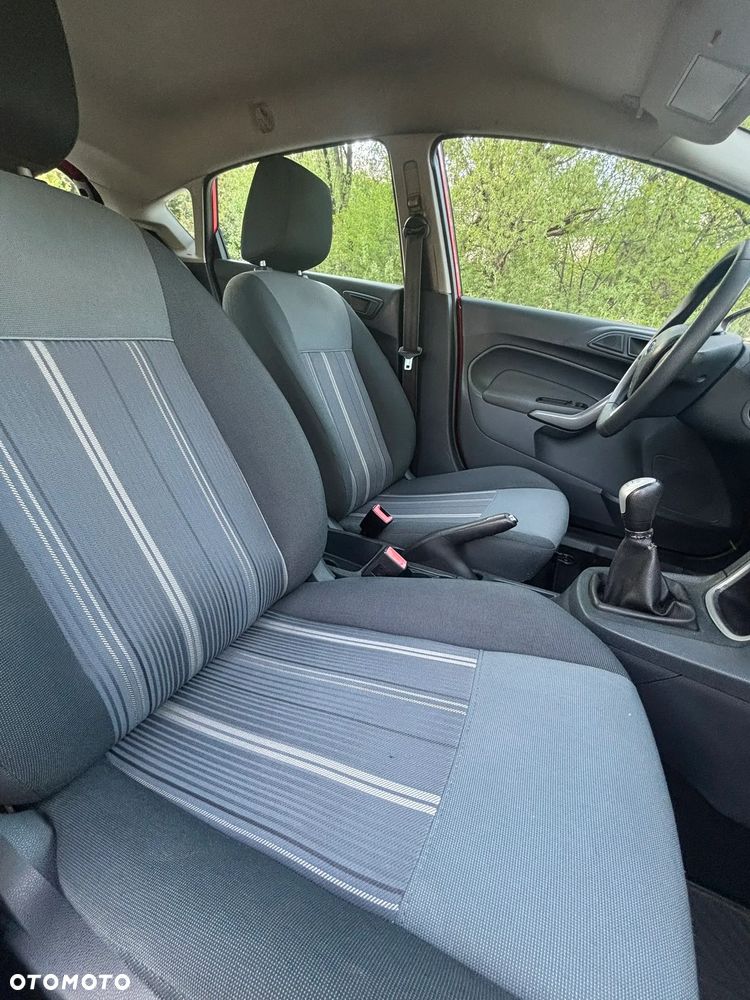 Ford Fiesta 1.4 Trend - 13