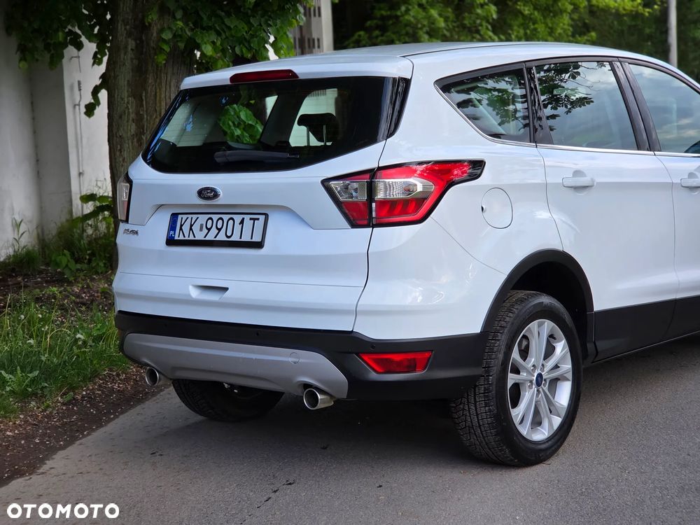 Ford Kuga 2.0 TDCi 2x4 Titanium - 11