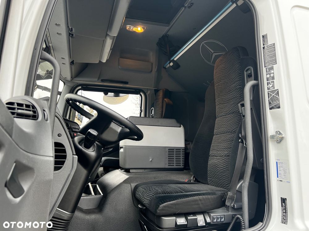 Mercedes-Benz ATEGO - 13