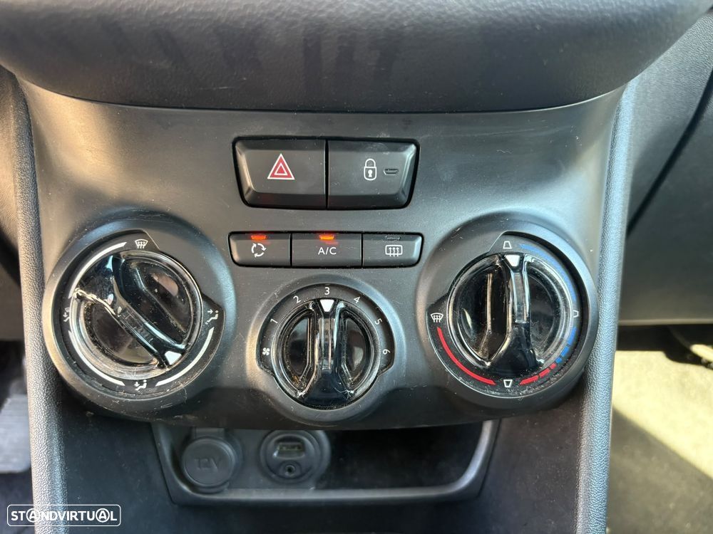 Peugeot 208 82 VTI Active - 17