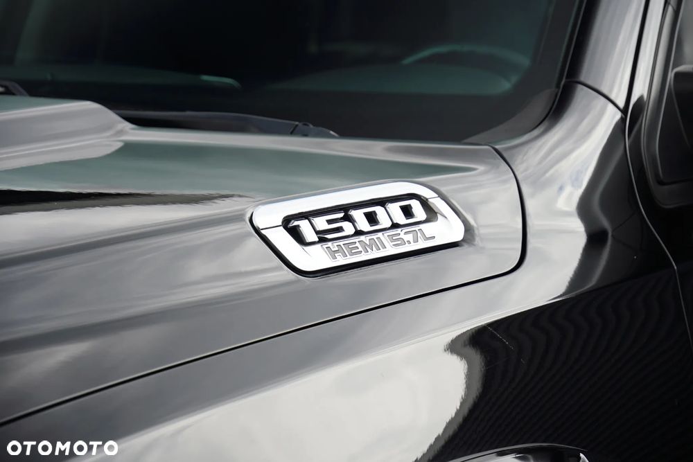 RAM 1500 5.7 Quad Cab Bighorn - 9