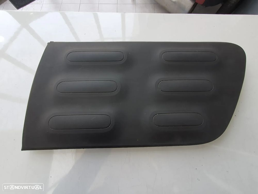 FRISO TRAS ESQUERDO CITROEN C4 CACTUS/ 9801023780 - 1