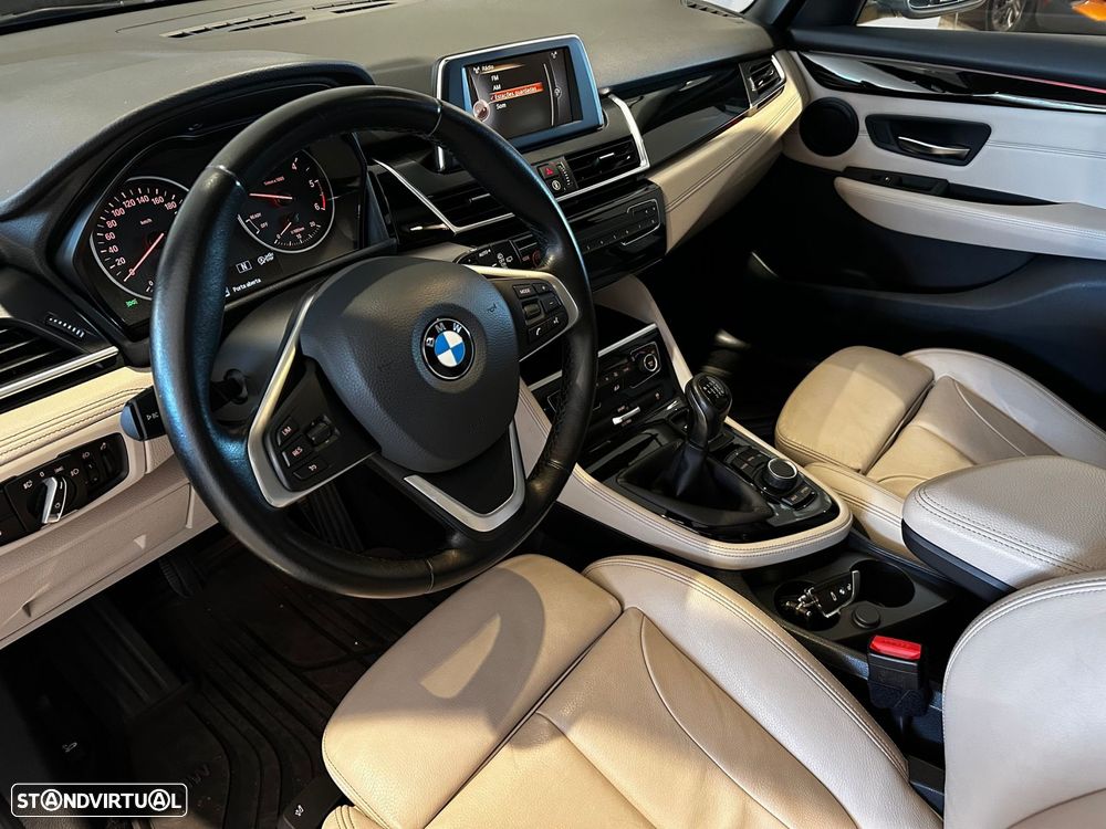 BMW 216 Active Tourer d Line Sport - 20