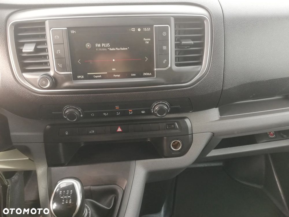 Opel Vivaro - 8