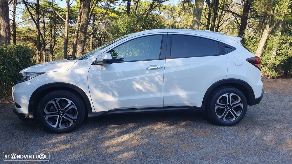 Honda HR-V 1.5 i-VTEC Executive CVT - 22