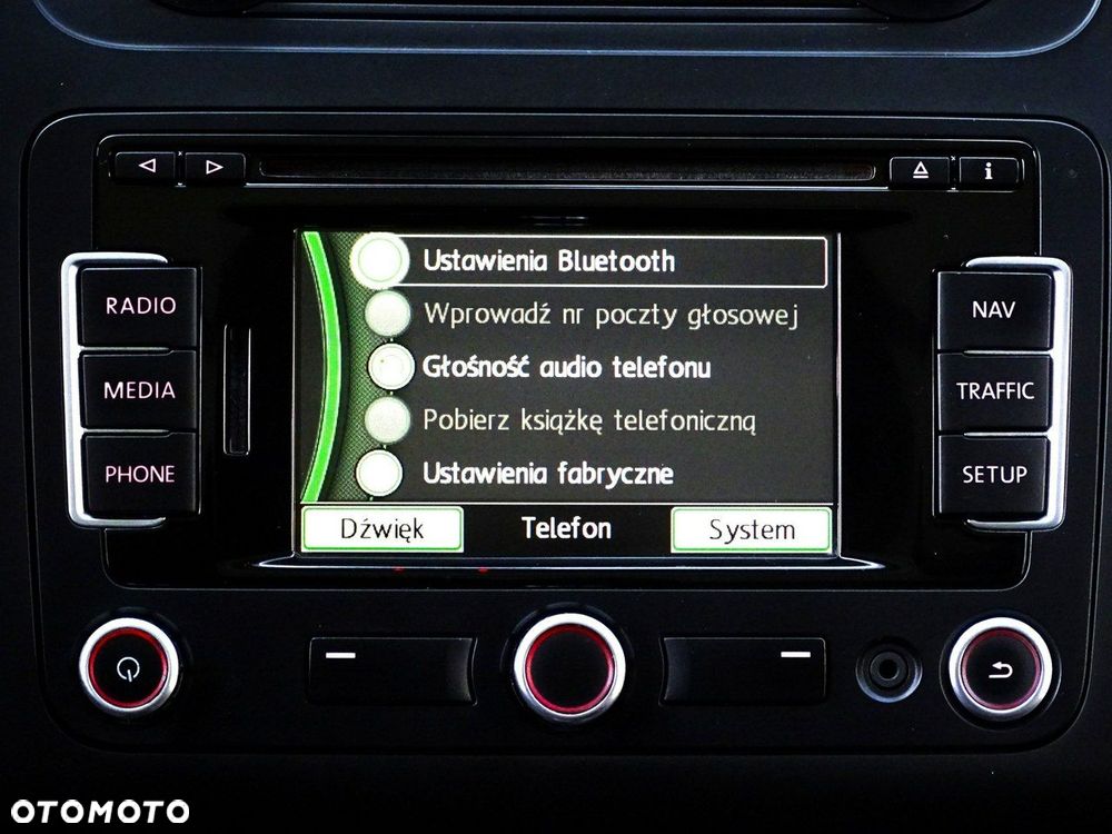 Volkswagen Touran - 28