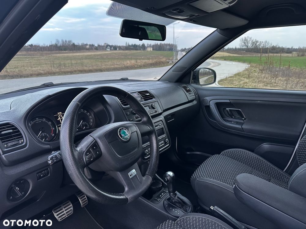Skoda Fabia 1.4 TSI DSG RS - 7