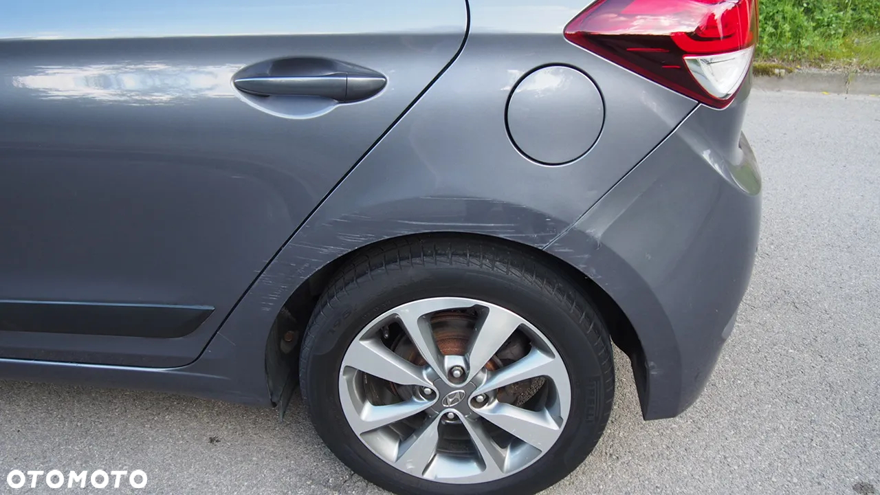 Hyundai i20 blue 1.2 Advantage+ - 9