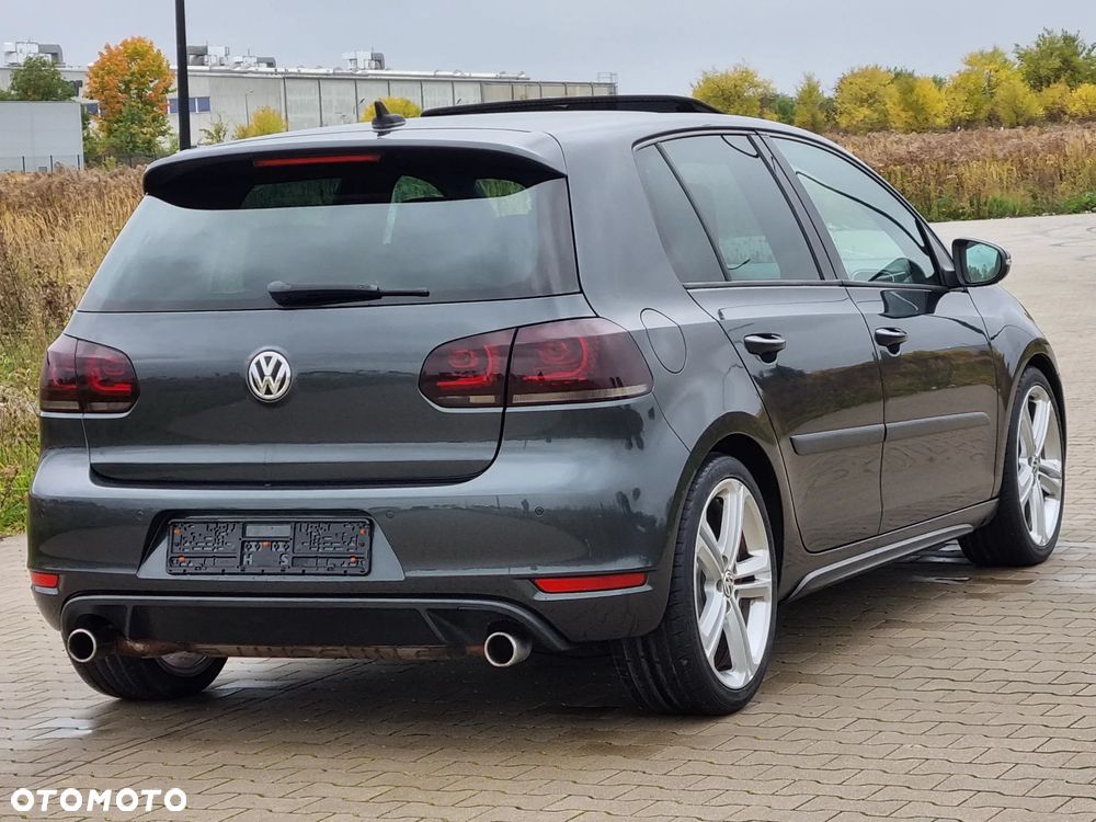Volkswagen Golf 2.0 GTI - 12