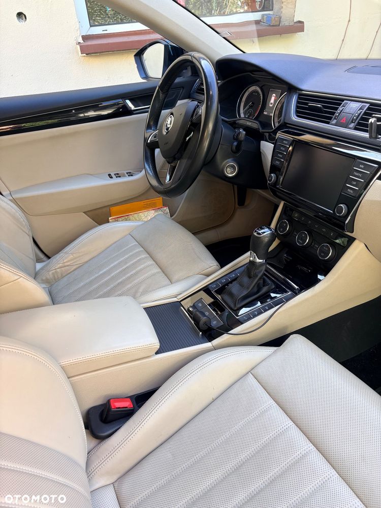 Skoda Superb 2.0 TDI 4x4 L&K DSG - 5