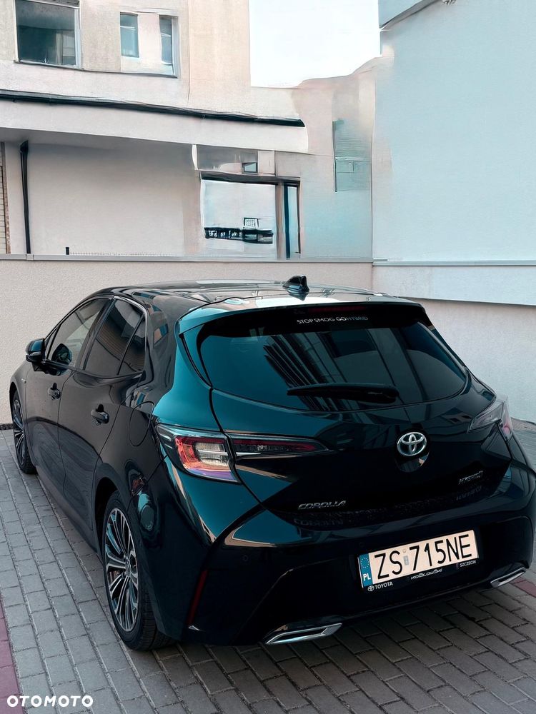 Toyota Corolla 2.0 Hybrid Executive - 6