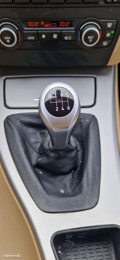 BMW 320 d Exclusive - 13