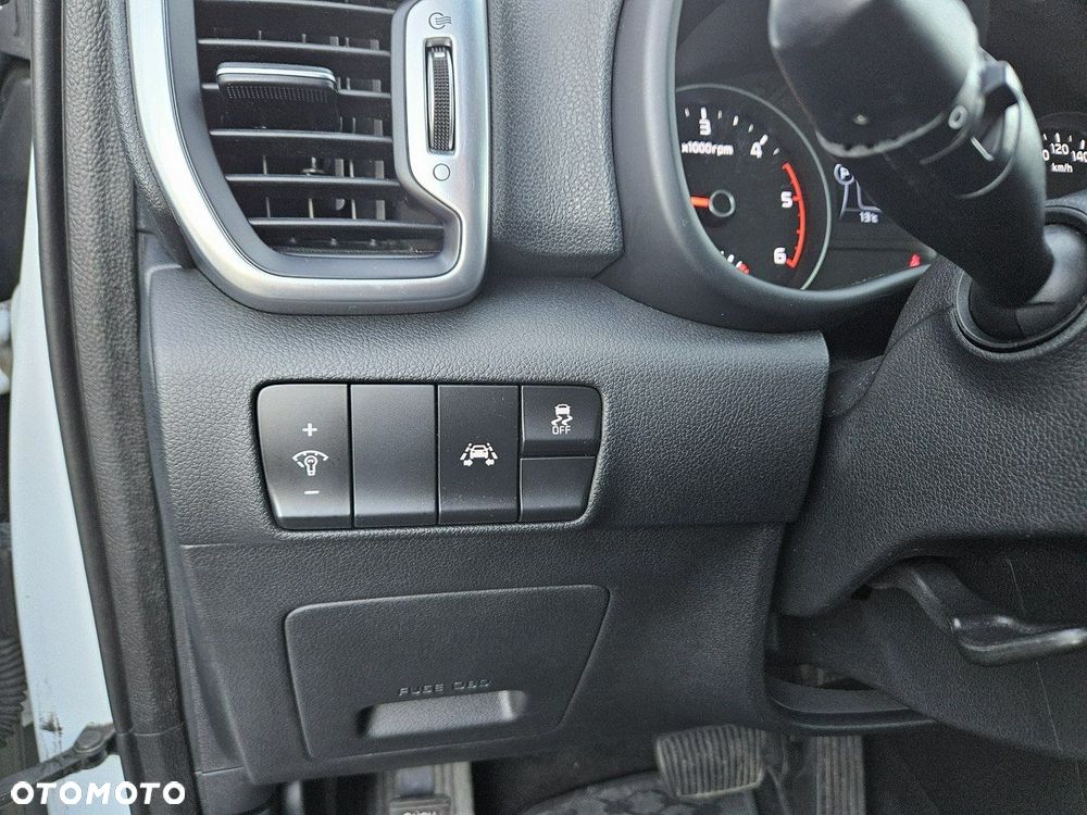 Kia Sportage 2,0 CRDI AWD Platinum - 33