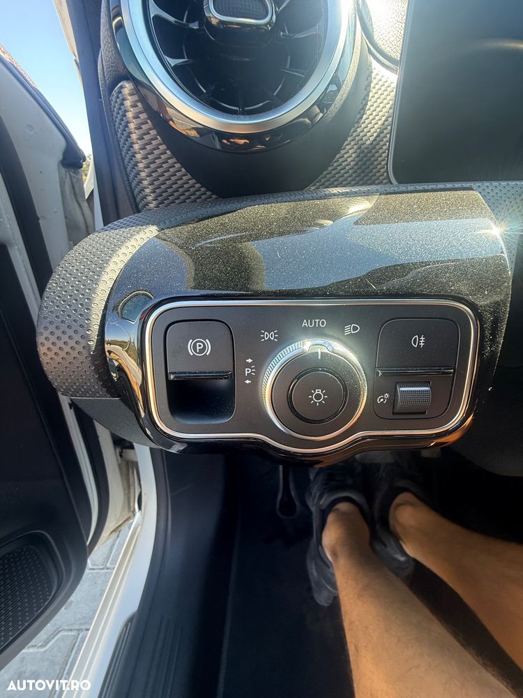 MERCEDES-BENZ A-Class 2018 — imagine 11