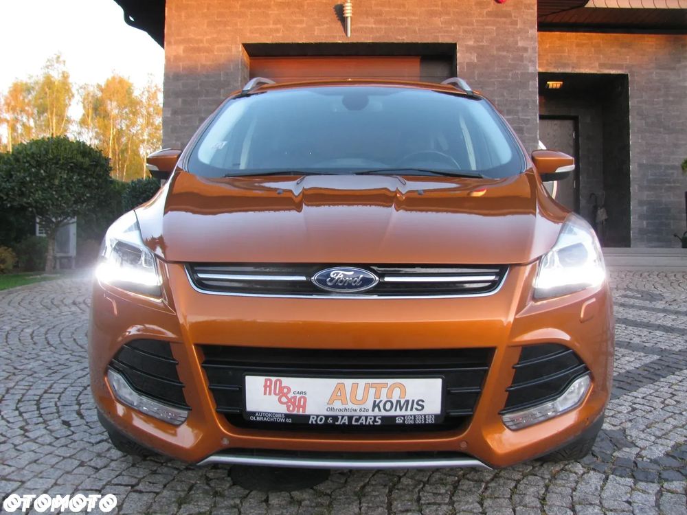 Ford Kuga 2.0 TDCi 2x4 Titanium - 2