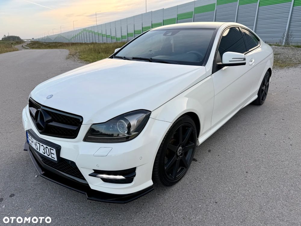 Mercedes-Benz Klasa C 250 CGI BlueEff Sport - 2