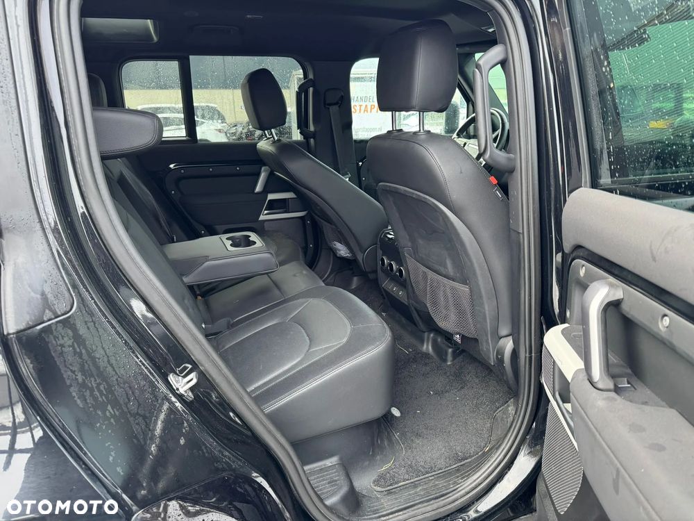 Land Rover Defender - 9