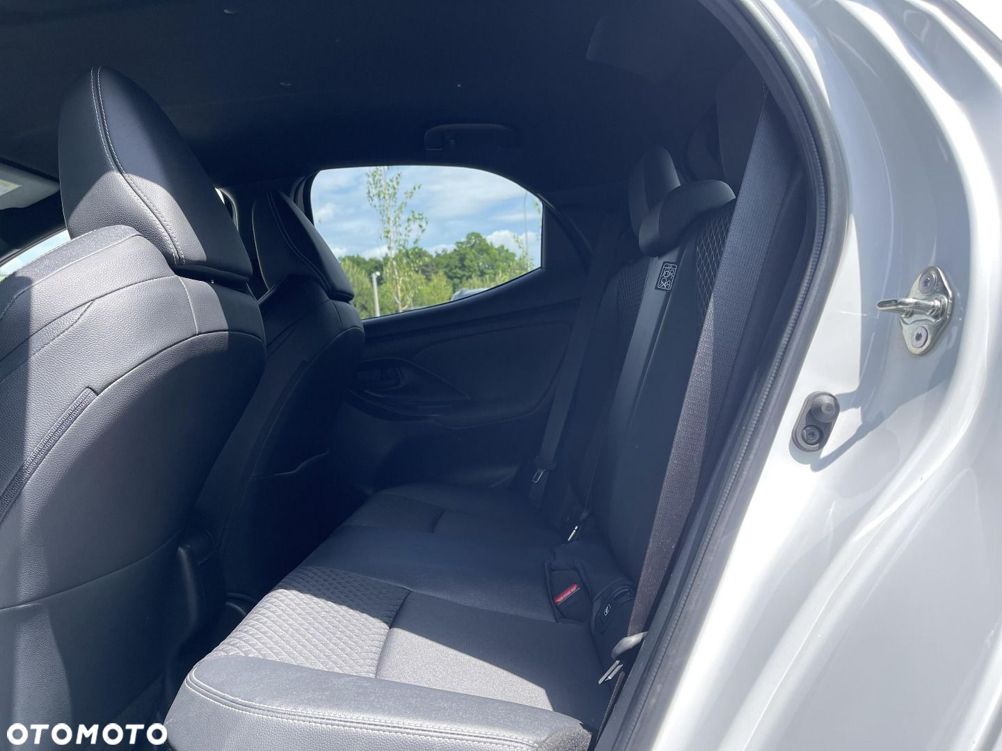 Toyota Yaris - 14