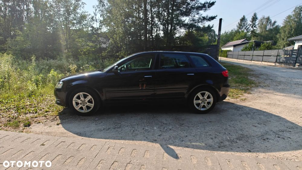 Audi A3 Sportback - 8