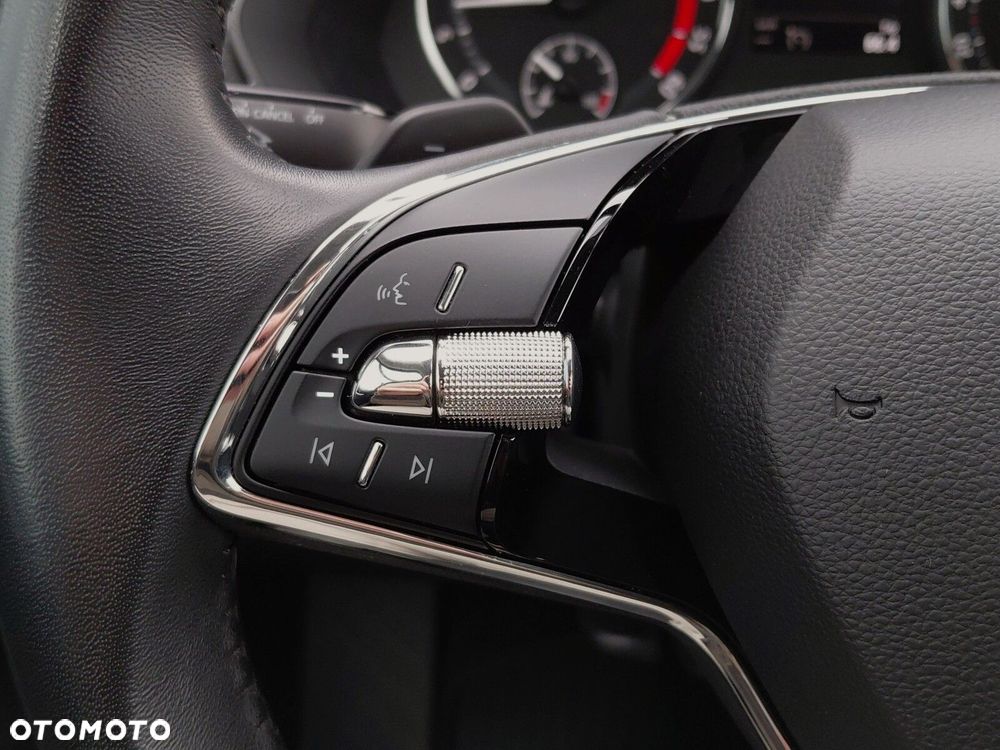 Skoda Octavia 2.0 TDI Ambition DSG - 21