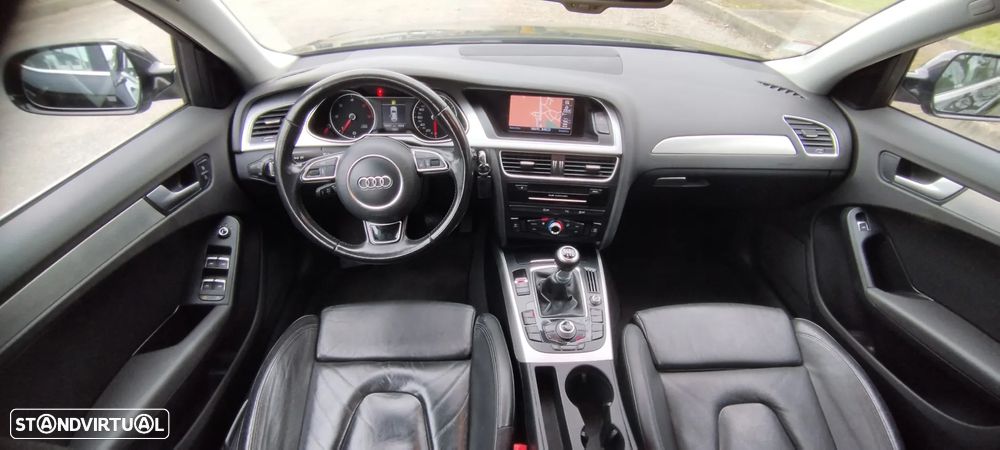 Audi A4 Avant 2.0 TDI Business Line S-line - 4