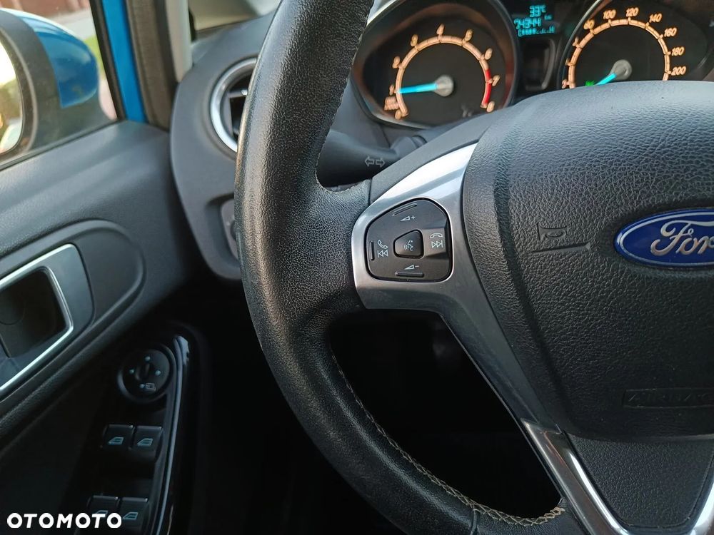 Ford Fiesta 1.0 EcoBoost STart-Stop Titanium - 34