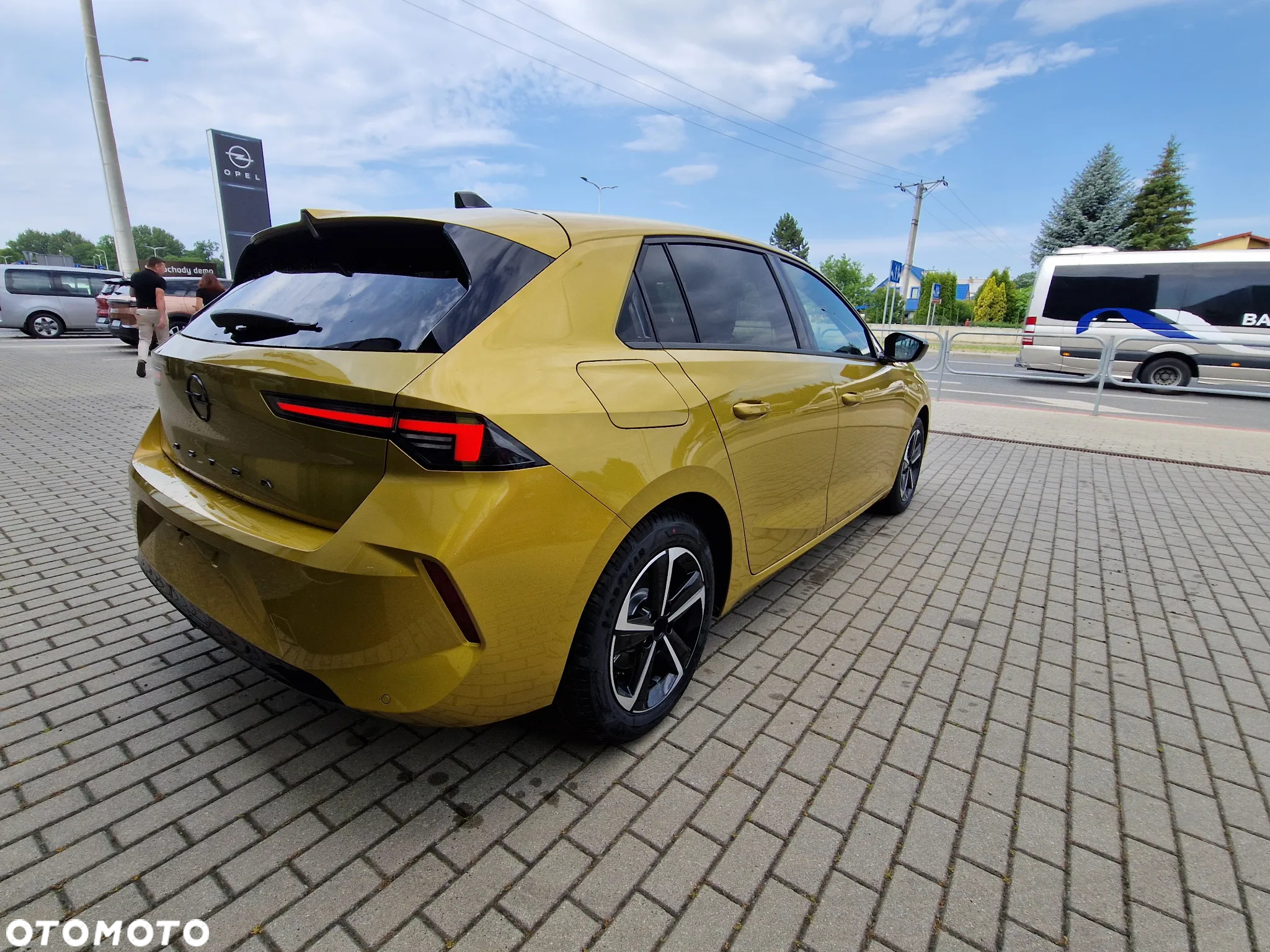 Opel Astra VI 1.2 T GS S&S - 7