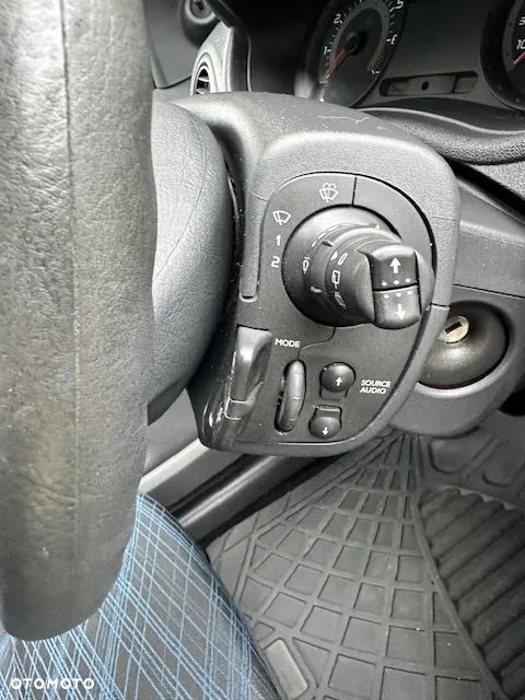 Renault Clio 1.2 16V Authentique - 15