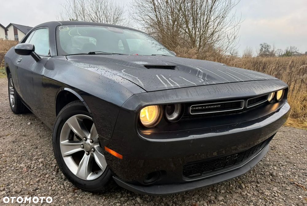 Dodge Challenger - 18