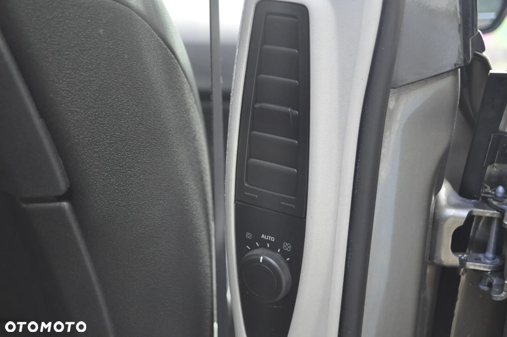 Citroën C4 Grand Picasso - 13