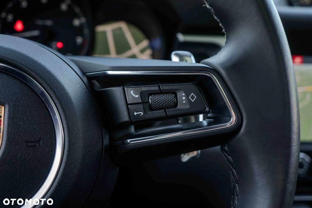 Porsche Macan Standard - 26