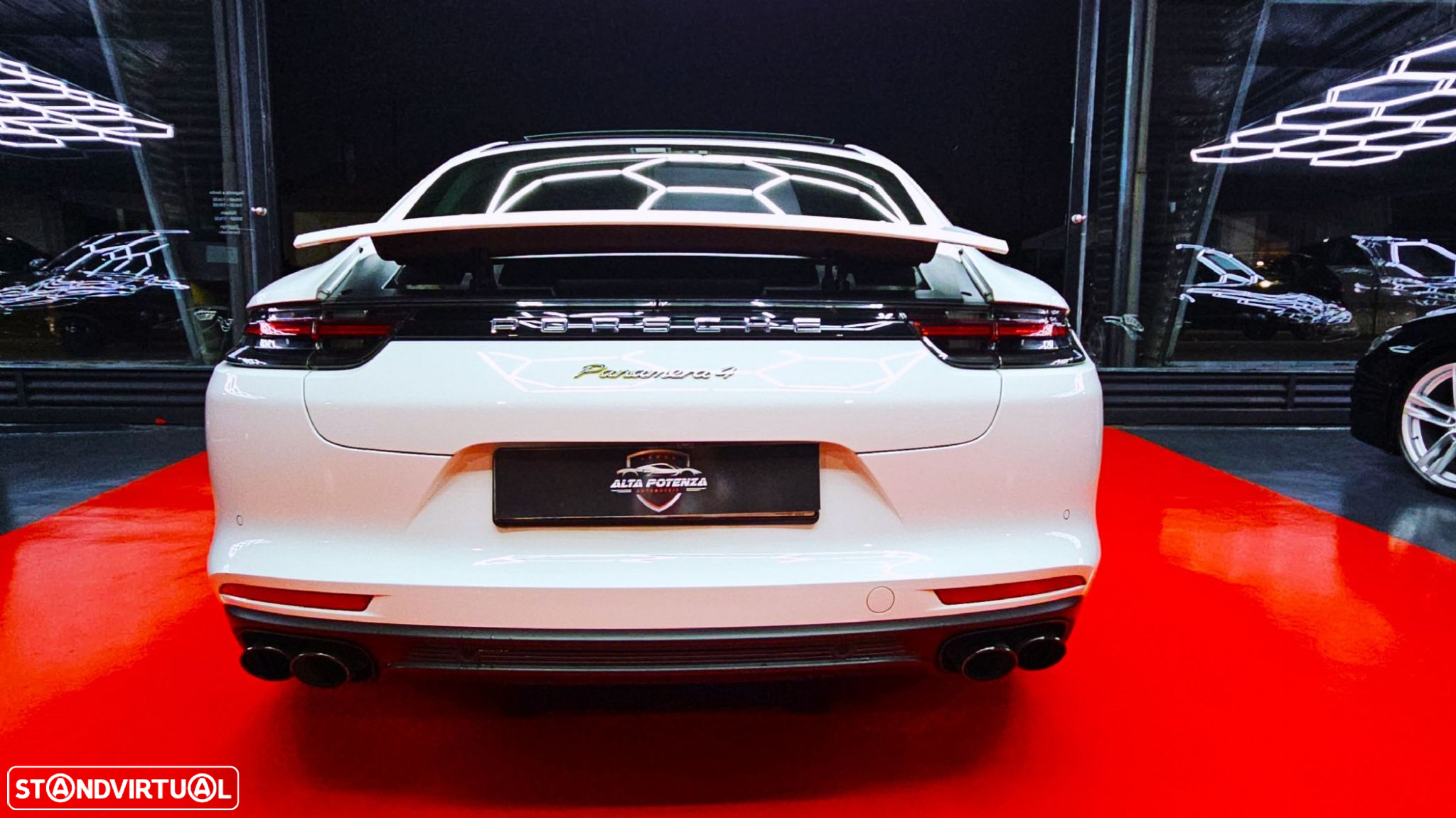 Porsche Panamera - 8