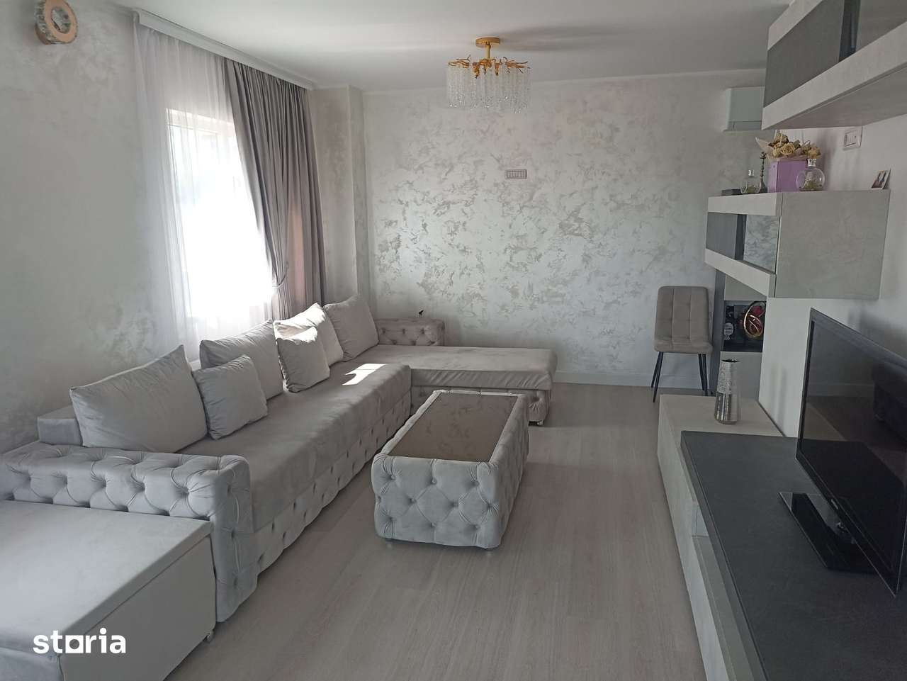 Casa noua cu etaj Manastirea Doamnei - Imagine principală: 2/7