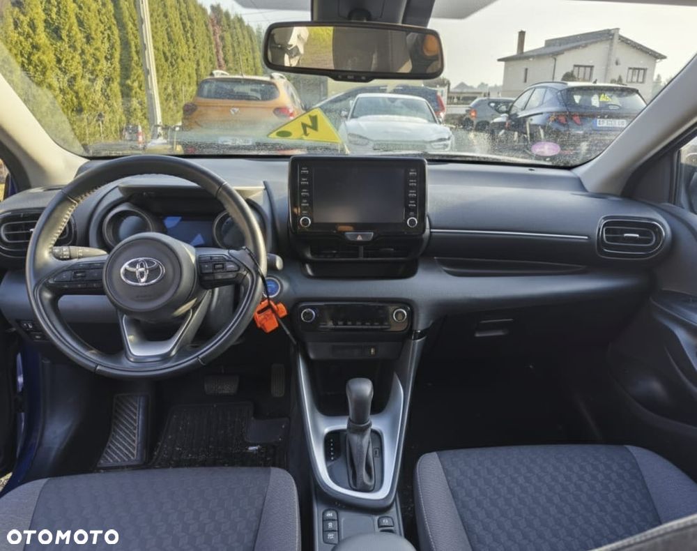 Toyota Yaris Hybrid 1.5 Executive - 6