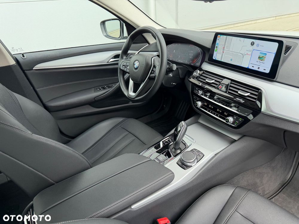 BMW Seria 5 518d mHEV Business Edition - 16