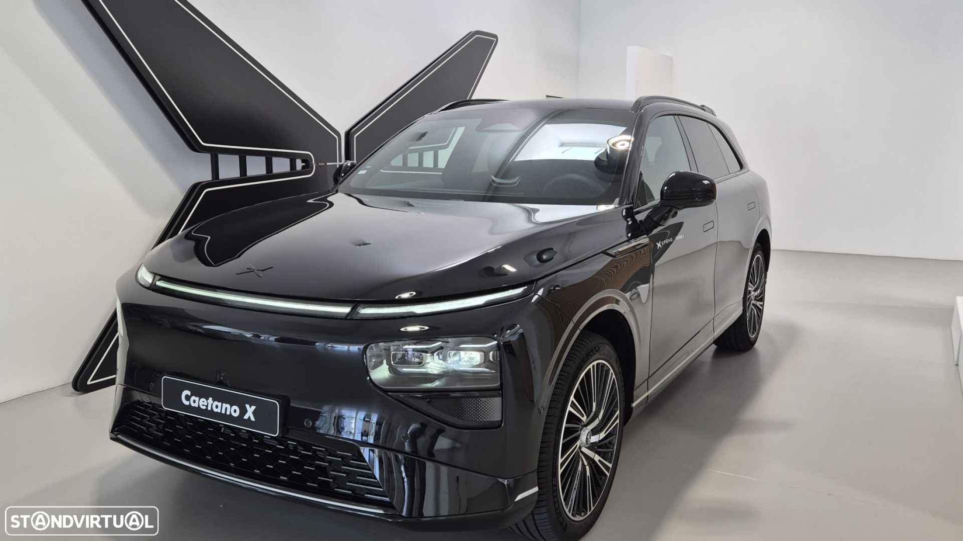 Xpeng G9 98 kWh AWD Performance - 12