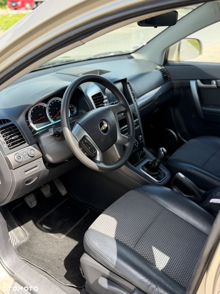 Chevrolet Captiva - 10
