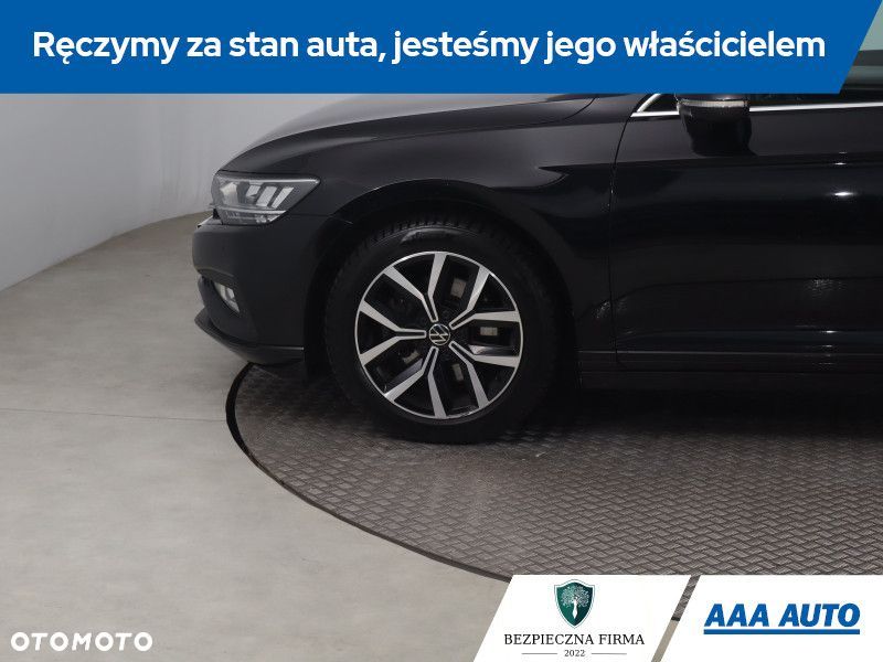 Volkswagen Passat Variant - 17