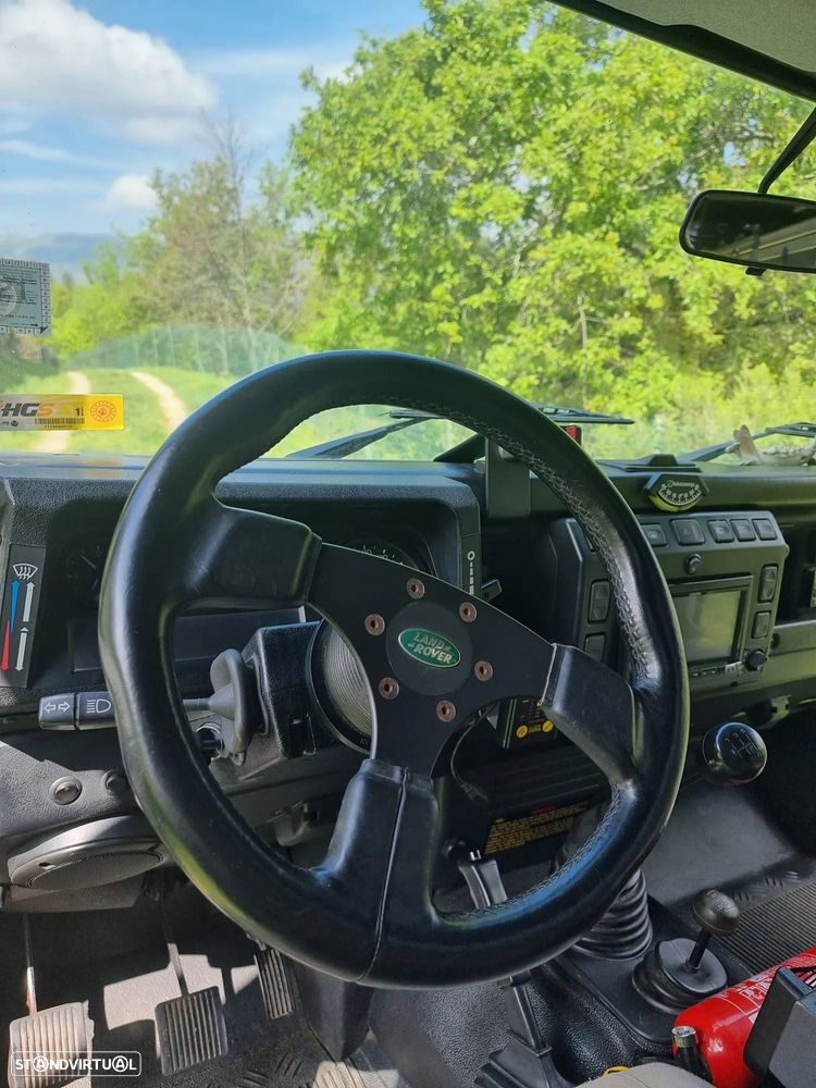 Land Rover Defender 110 2.5 TD5 Metal Top - 11