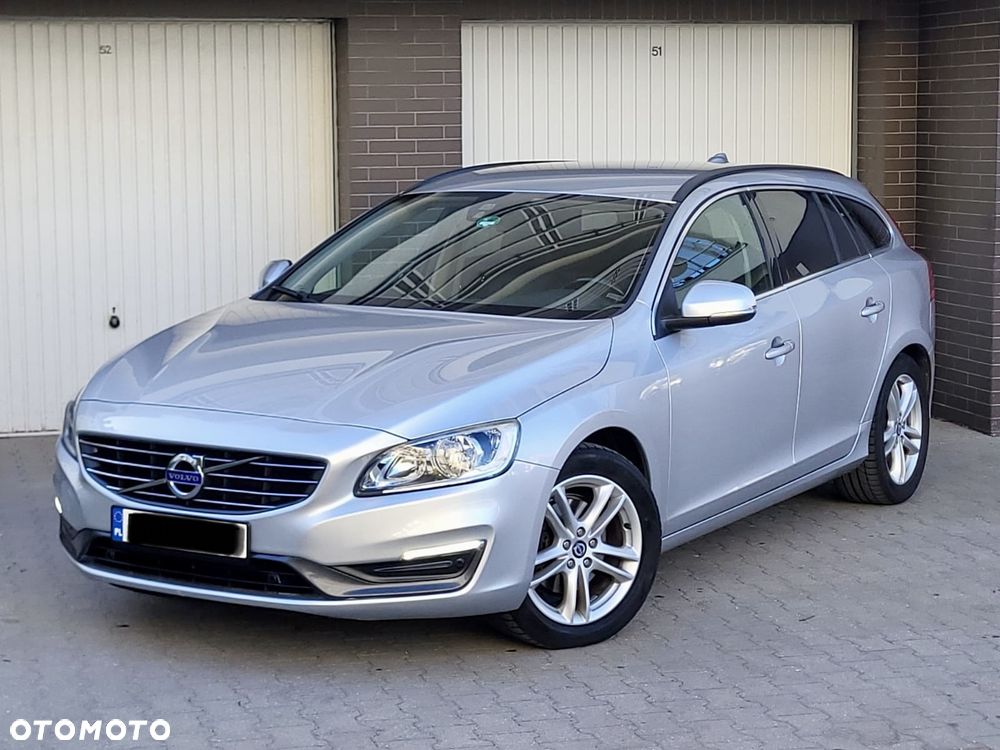 Volvo V60 D4 Geartronic Momentum - 2