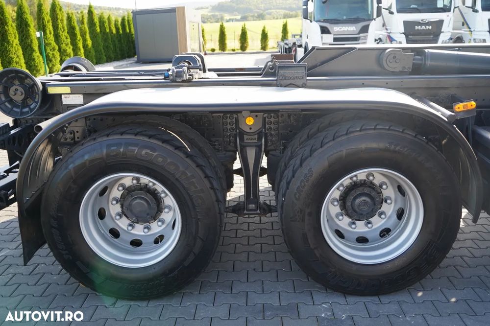 Iveco STRALIS 420 / CAMIOANĂ CU CÂRLIG / 6X4 / MAREL / CAPACITATE DE RIDICARE 17.275 KG / EURO 6 - 23