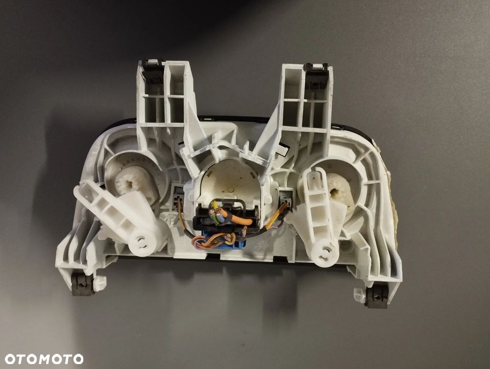 Fiat Doblo 2011->panel nawiewu klimatyzacji - 2