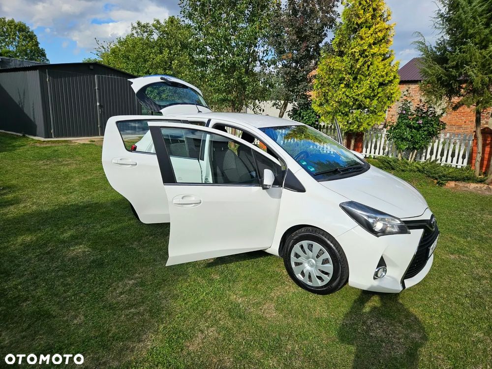 Toyota Yaris - 12