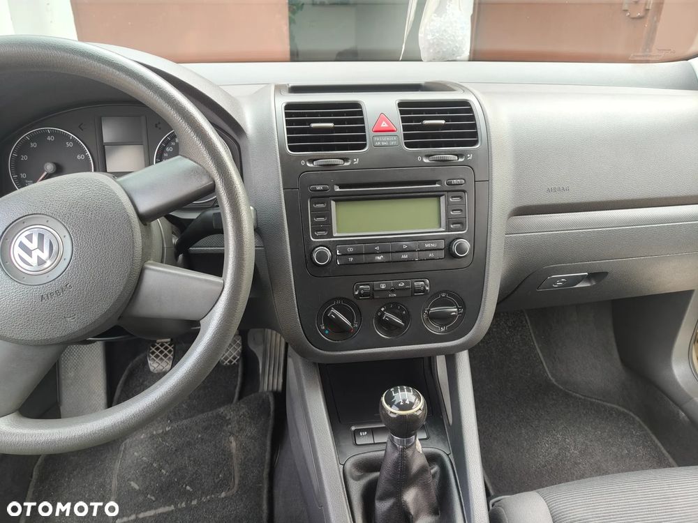 Volkswagen Golf - 6