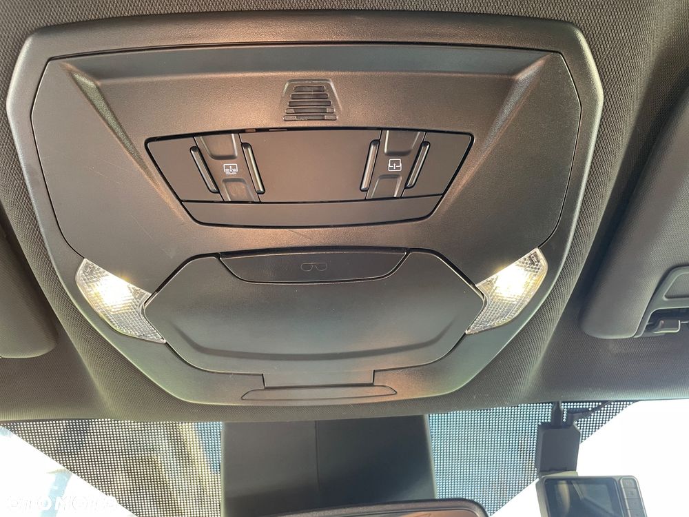 Ford Kuga 1.5 EcoBoost 2x4 ST-Line - 23