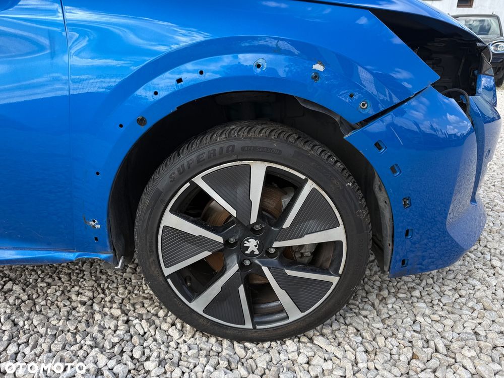 Peugeot 208 - 21