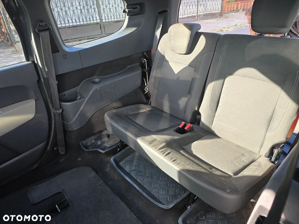 Dacia Lodgy 1.2 TCe Prestige - 17