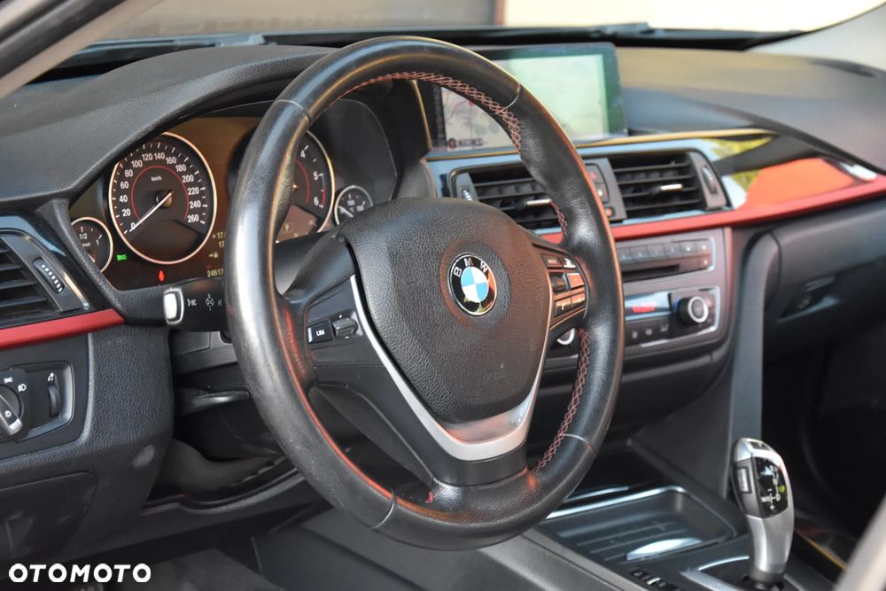 BMW Seria 3 320d Sport Line - 18